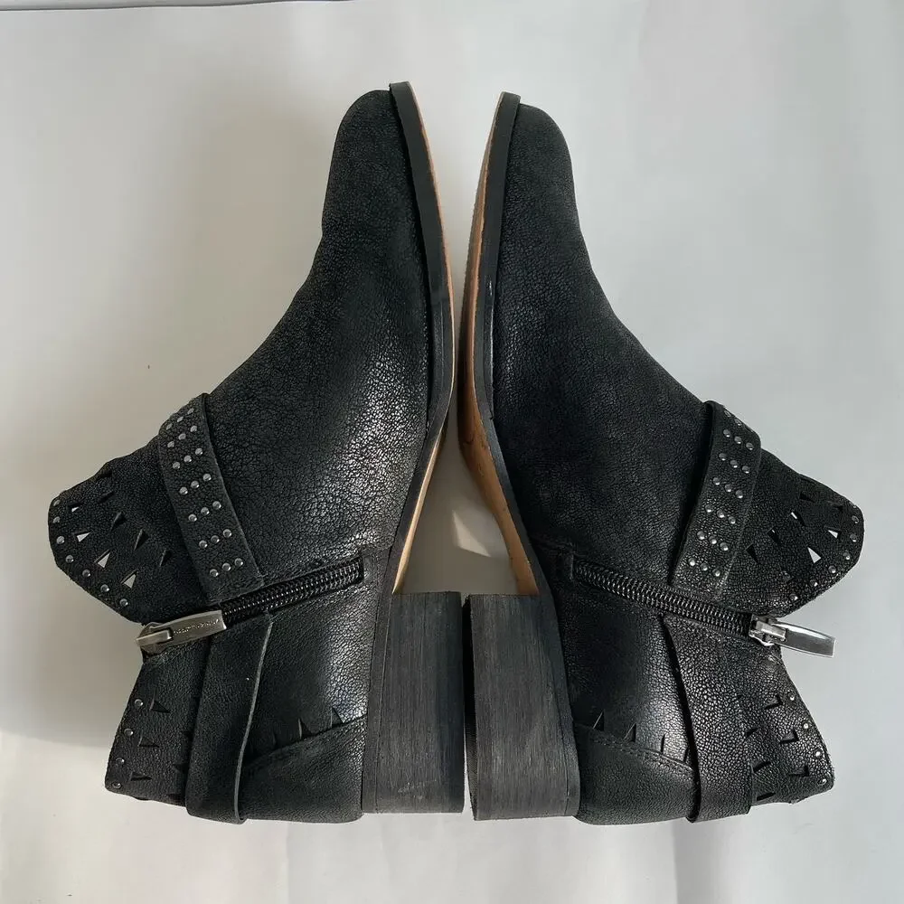 Vince‎ Camuto Calley Leather Studded Harness Ankle Boots Black Booties Size 10